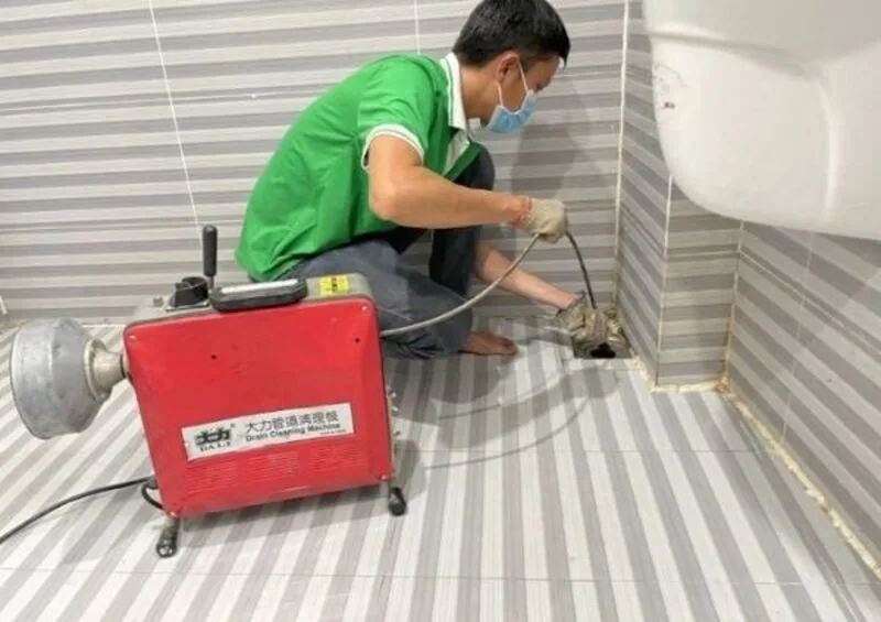 cống thoát nước bị nghẹt