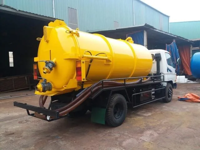Hút hầm vệ sinh tại Anh Sơn Nghệ An: Phá cặn công nghiệp & Chống trào ngược 1 hút hầm cầu tại Anh Sơn Nghệ An