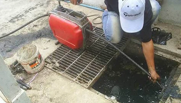 Thông tắc cống tại Quỳ Châu Nghệ An: Xe gầm cao, phủ sóng mọi bản làng 1 thông tắc cống tại quỳ châu